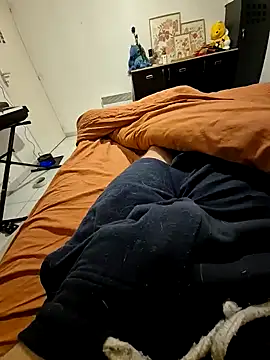 Snapshot of Maxoux02 chatting on 8, 2, 2025 Maxoux02 online show from 8, 2, 2025