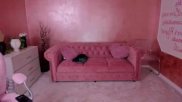 Snapshot of evanew_ chatting on 12, 2, 2025 evanew online show from 12, 2, 2025