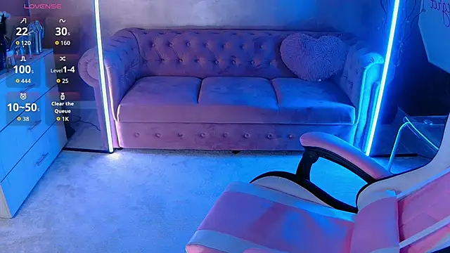 Snapshot of evanew_ chatting on 28, 9, 2025 evanew online show from 28, 9, 2025