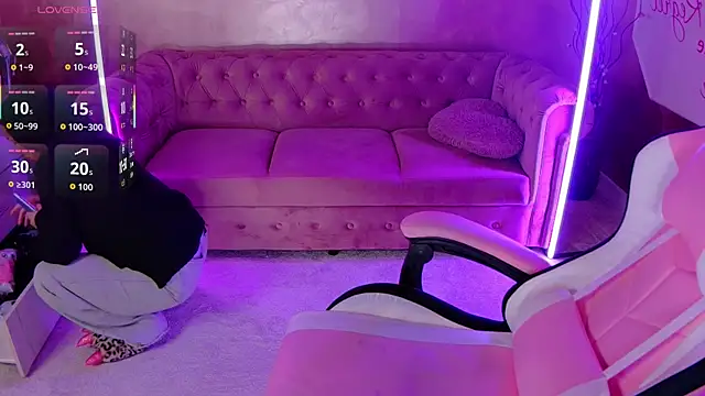 Snapshot of evanew_ chatting on 5, 10, 2025 evanew online show from 5, 10, 2025