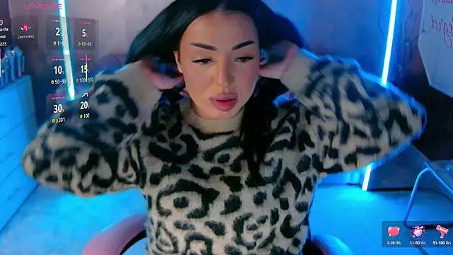 Snapshot of evanew_ chatting on 21, 10, 2025 evanew online show from 21, 10, 2025