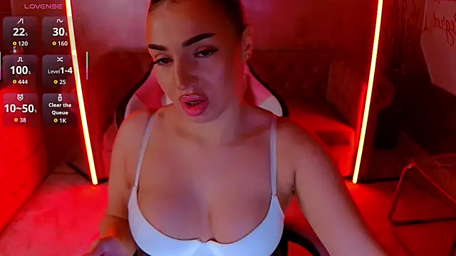 Snapshot of evanew_ chatting on 26, 11, 2025 evanew online show from 26, 11, 2025