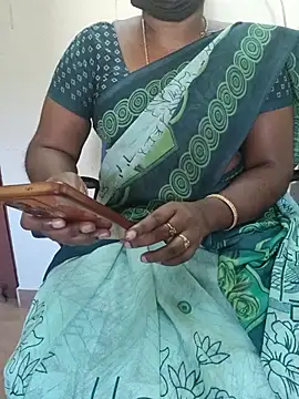 Snapshot of Tamil_roja69 chatting on 22, 10, 2025 Tamil roja69 online show from 22, 10, 2025