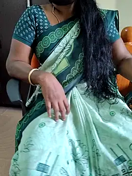 Snapshot of Tamil_roja69 chatting on 25, 11, 2025 Tamil roja69 online show from 25, 11, 2025