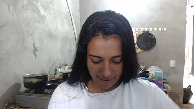 Coral0403 online show from 1, 3, 2025