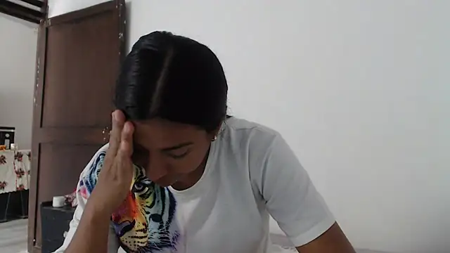 Coral0403 online show from 9, 3, 2025