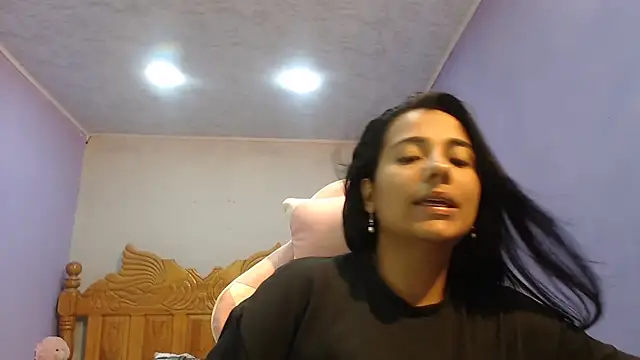 Coral0403 online show from 18, 9, 2025