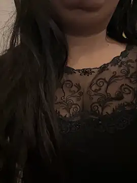 Snapshot of queen_pari chatting on 25, 12, 2024 queen pari online show from 25, 12, 2024