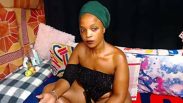 Snapshot of Thickbootykim chatting on 5, 6, 2026 Thickbootykim online show from 5, 6, 2026