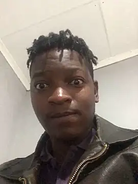 Snapshot of Redfucks333 chatting on 25, 11, 2025 Redfucks333 online show from 25, 11, 2025