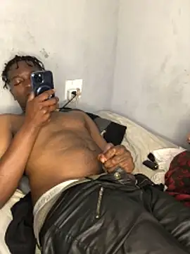 Snapshot of Redfucks333 chatting on 3, 12, 2025 Redfucks333 online show from 3, 12, 2025