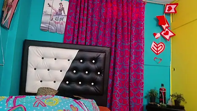 valerie mase online show from 4, 11, 2025