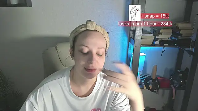 Snapshot of worship_vika chatting on 23, 2, 2025 worship vika online show from 23, 2, 2025