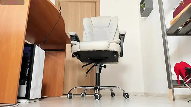 Snapshot of worship_vika chatting on 30, 9, 2025 worship vika online show from 30, 9, 2025