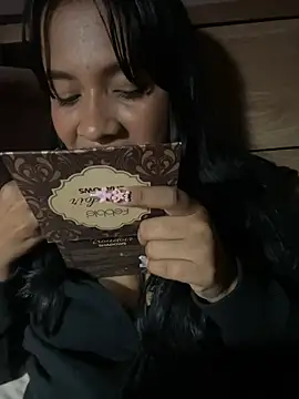 Ninabrunette18 online show from 13, 3, 2025