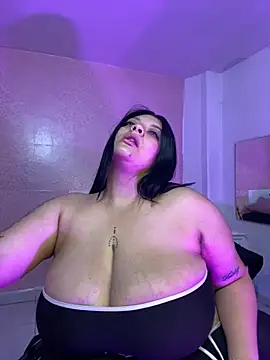 Snapshot of violeta_candyy_ chatting on 2, 12, 2025 violeta candyy online show from 2, 12, 2025