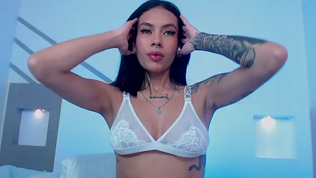 Snapshot of VenusEvans1 chatting on 5, 1, 2025 VenusEvans1 online show from 5, 1, 2025