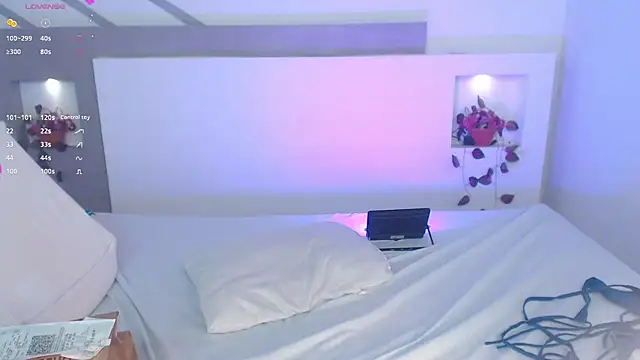 Snapshot of VenusEvans1 chatting on 1, 3, 2025 VenusEvans1 online show from 1, 3, 2025