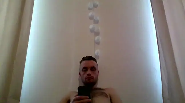 Snapshot of tomasek28 chatting on 27, 12, 2024 tomasek28 online show from 27, 12, 2024