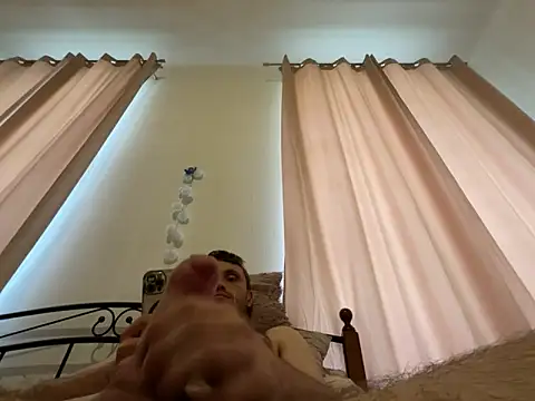 Snapshot of tomasek28 chatting on 4, 10, 2025 tomasek28 online show from 4, 10, 2025