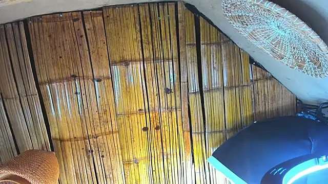 Snapshot of MarcoVitto chatting on 23, 11, 2025 MarcoVitto online show from 23, 11, 2025