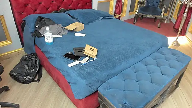 Snapshot of MarcoVitto chatting on 4, 12, 2025 MarcoVitto online show from 4, 12, 2025