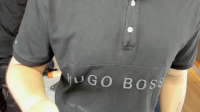 Snapshot of MarcoVitto chatting on 17, 12, 2025 MarcoVitto online show from 17, 12, 2025