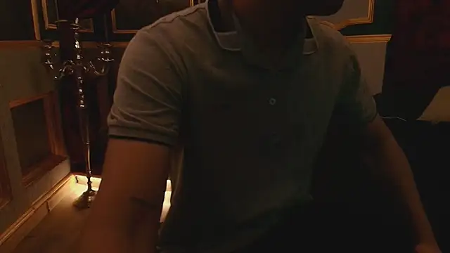 Snapshot of MarcoVitto chatting on 20, 12, 2025 MarcoVitto online show from 20, 12, 2025