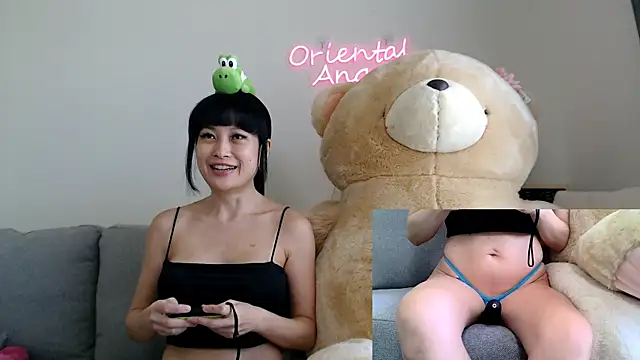 Snapshot of OrientalAngel chatting on 8, 11, 2025 OrientalAngel online show from 8, 11, 2025