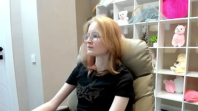 Snapshot of ElizabethHarpper chatting on 30, 1, 2025 ElizabethHarpper online show from 30, 1, 2025