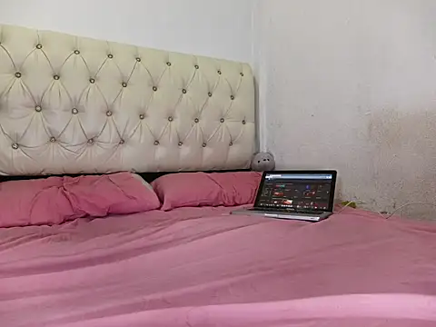 Rocket1978 online show from 1, 11, 2025