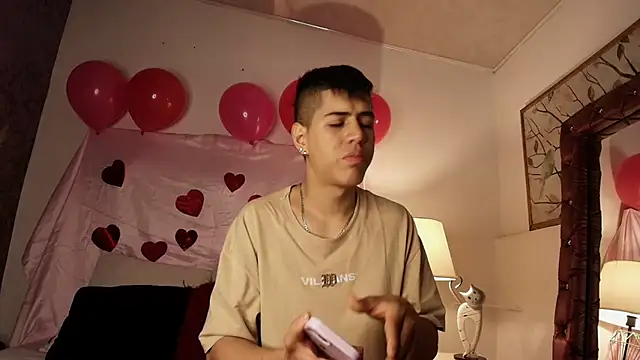 Snapshot of Angel_Khouri chatting on 15, 2, 2025 Angel Khouri online show from 15, 2, 2025