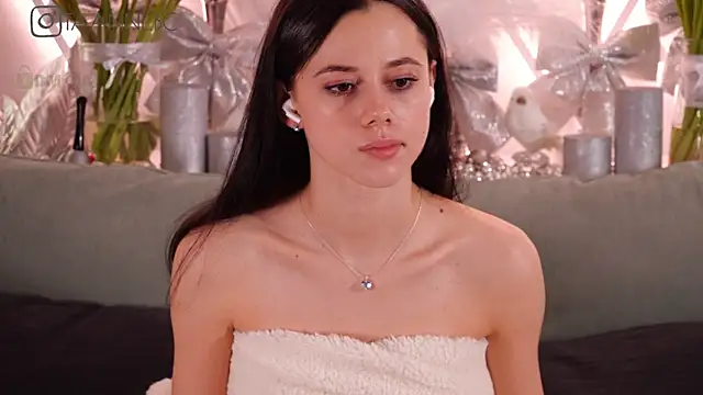 Snapshot of taanni_bc chatting on 1, 2, 2025 taanni bc online show from 1, 2, 2025