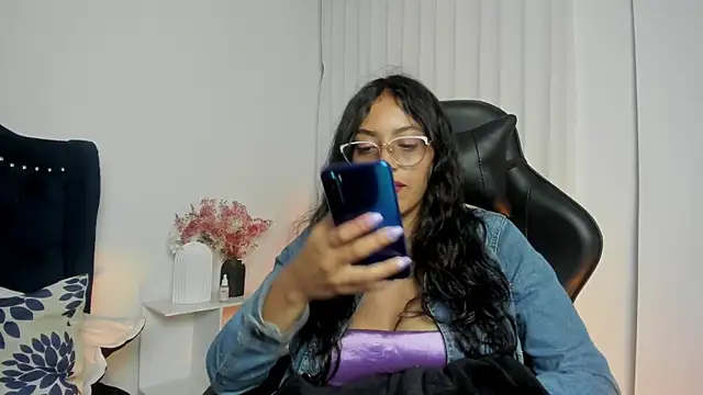 Snapshot of Xewa_ chatting on 7, 3, 2025 Xewa online show from 7, 3, 2025