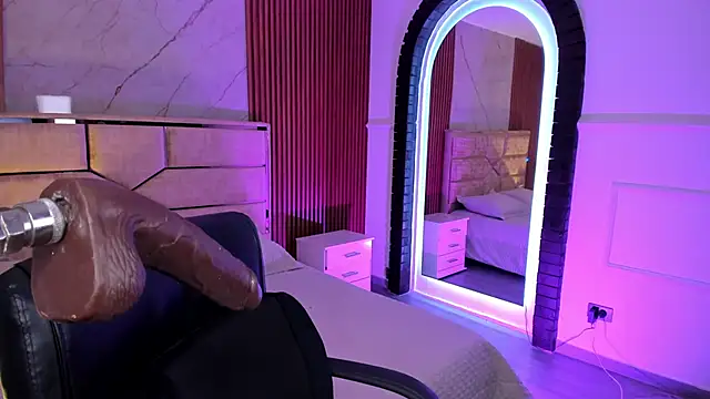 Snapshot of daniiphoeniixx chatting on 7, 11, 2025 daniiphoeniixx online show from 7, 11, 2025