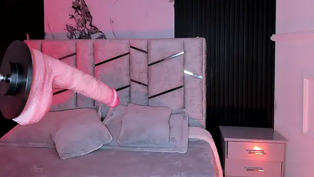 Snapshot of daniiphoeniixx chatting on 3, 12, 2025 daniiphoeniixx online show from 3, 12, 2025