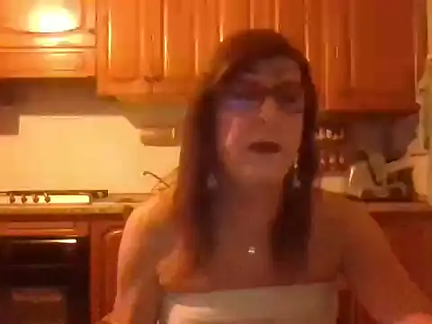 Snapshot of Tiabet chatting on 15, 11, 2025 Tiabet online show from 15, 11, 2025