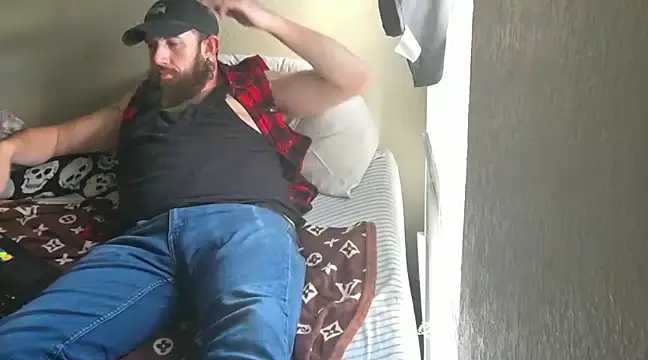 Snapshot of StruggleSnuggles chatting on 31, 12, 2024 StruggleSnuggles online show from 31, 12, 2024