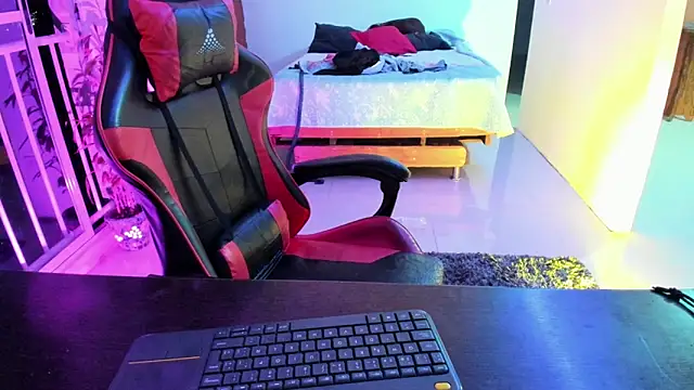 Adam Valenciia online show from 14, 10, 2025