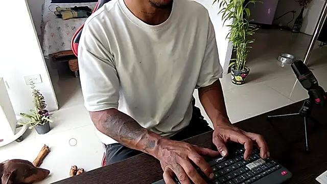 Adam Valenciia online show from 18, 2, 2026