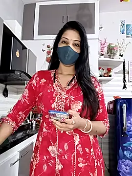 Snapshot of Best-Couple chatting on 8, 11, 2025 Best-Couple online show from 8, 11, 2025