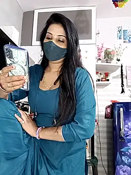 Snapshot of Best-Couple chatting on 10, 11, 2025 Best-Couple online show from 10, 11, 2025