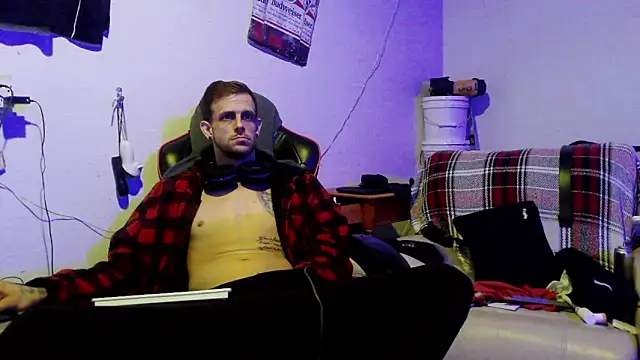 Snapshot of JamesMichael88 chatting on 24, 2, 2025 JamesMichael88 online show from 24, 2, 2025