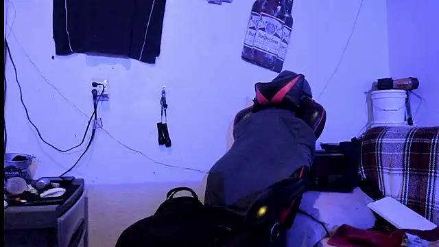 Snapshot of JamesMichael88 chatting on 27, 2, 2025 JamesMichael88 online show from 27, 2, 2025