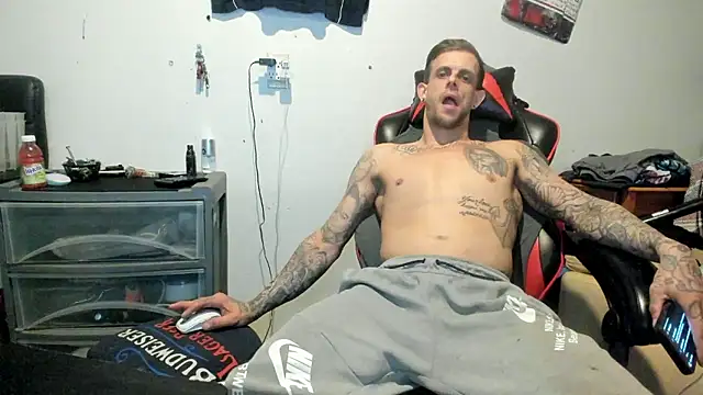 Snapshot of JamesMichael88 chatting on 3, 3, 2025 JamesMichael88 online show from 3, 3, 2025