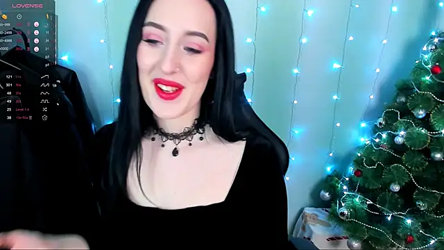 Snapshot of Miss_Alice__ chatting on 1, 1, 2025 Miss Alice online show from 1, 1, 2025