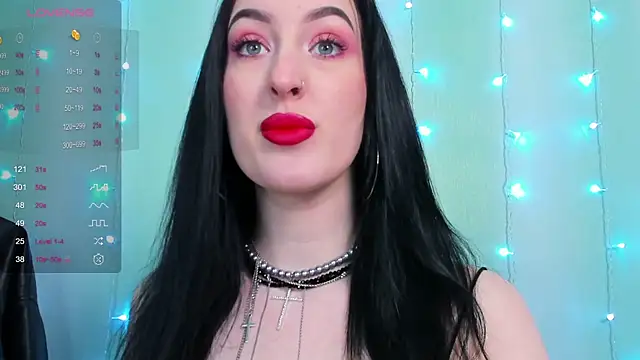 Snapshot of Miss_Alice__ chatting on 6, 1, 2025 Miss Alice online show from 6, 1, 2025