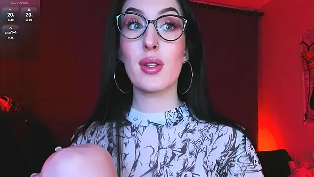 Snapshot of Miss_Alice__ chatting on 9, 3, 2025 Miss Alice online show from 9, 3, 2025