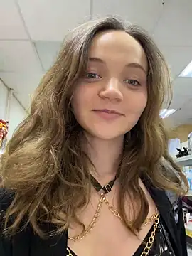 TheYourL online show from 8, 4, 2026