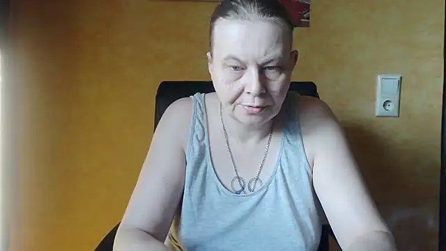 Sweet Phoenix online show from 11, 9, 2025